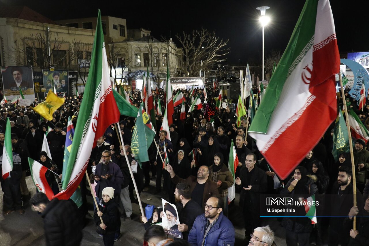 چهارشنبهسوری که آتش به جان دشمن انداخت