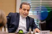 انتقاد وزیر خارجه ایران از سکوت و انفعال رئیس‌جمهور فرانسه