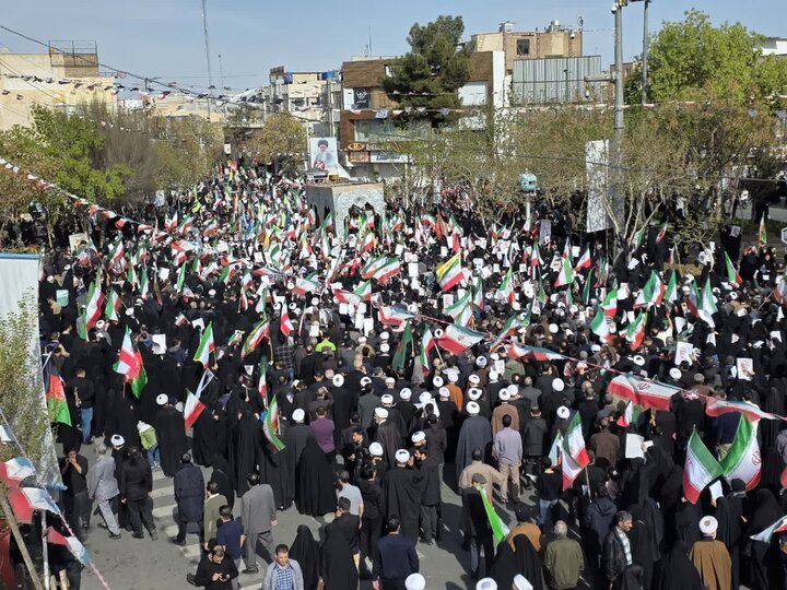 قم در سوگ مردِ عقل و ایمان/ وداع باشکوه مردم با شهید دکتر علی لاریجانی