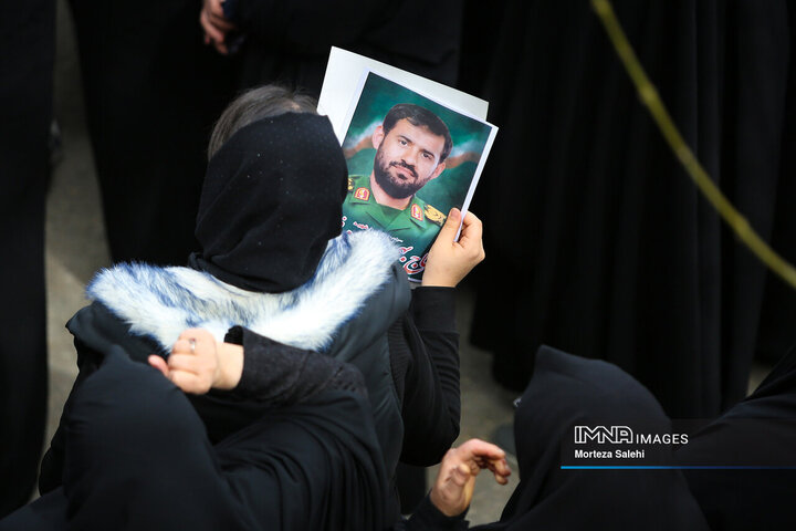 مراسم تشییع و تدفین رئیس شهید سازمان بسیج مستضعفین در فارسان