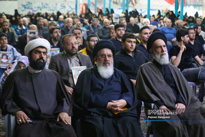 مراسم بزرگداشت شهدای جنگ رمضان در اصفهان
