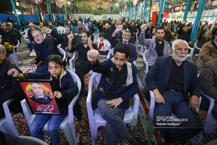 مراسم بزرگداشت شهدای جنگ رمضان در اصفهان
