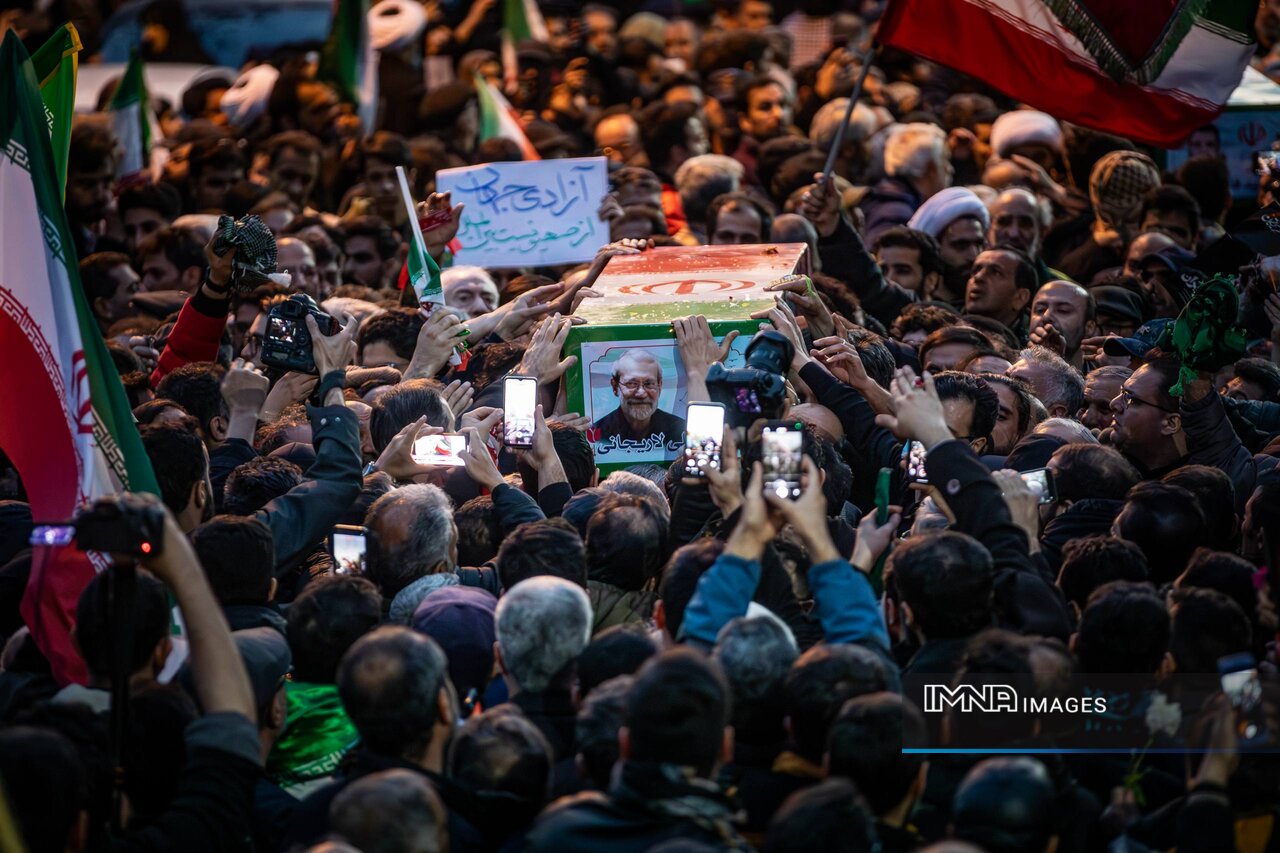 هر ترور، صلابتی بیشتر به ملت ایران می‌بخشد/ شهید لاریجانی با آغوش باز به استقبال شهادت رفت