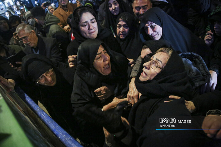 وداع و تشییع شهدای ناو دنا در بجنورد