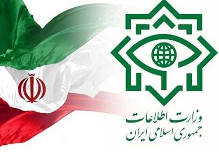 وزارت اطلاعات ۴۵ تجزیه طلب ومزدور صهیونی در استان های قزوین و آذربایجان غربی را دستگیر کرد