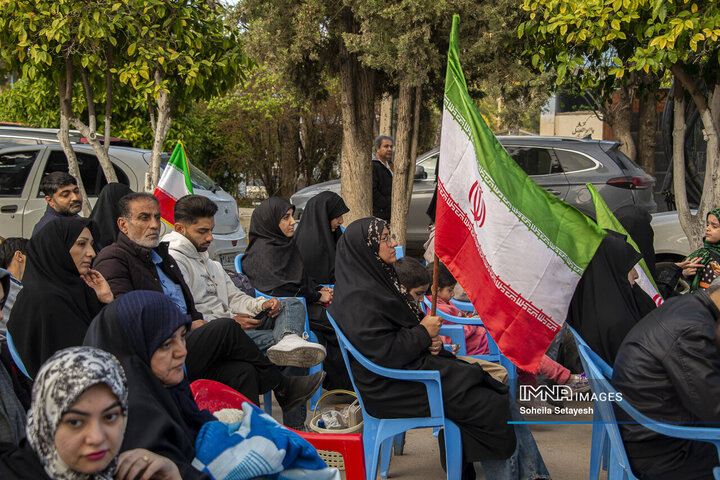 آغاز سال در جوار قبور مطهرشهدا در شیراز
