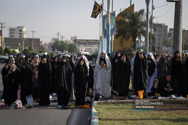 اقامه باشکوه نماز عید فطر در اهواز