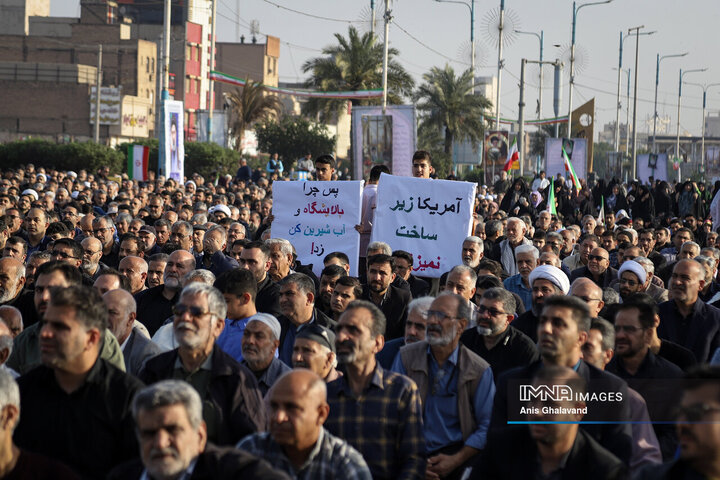 اقامه باشکوه نماز عید فطر در اهواز