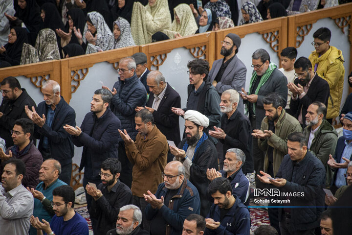 نماز باشکوه عید فطر در شیراز