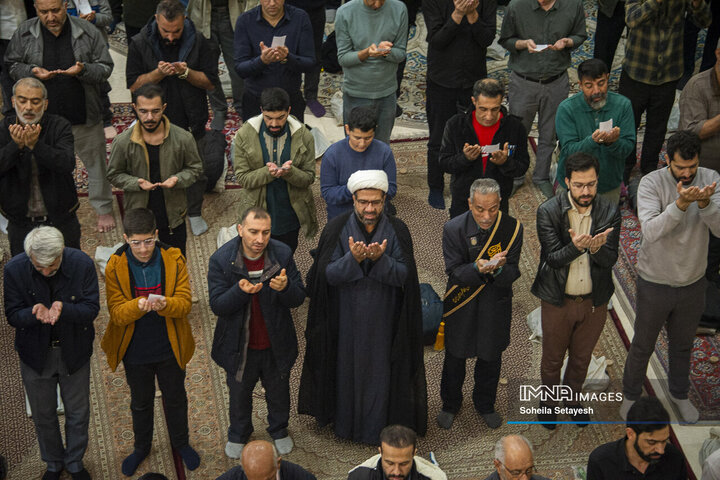 نماز باشکوه عید فطر در شیراز