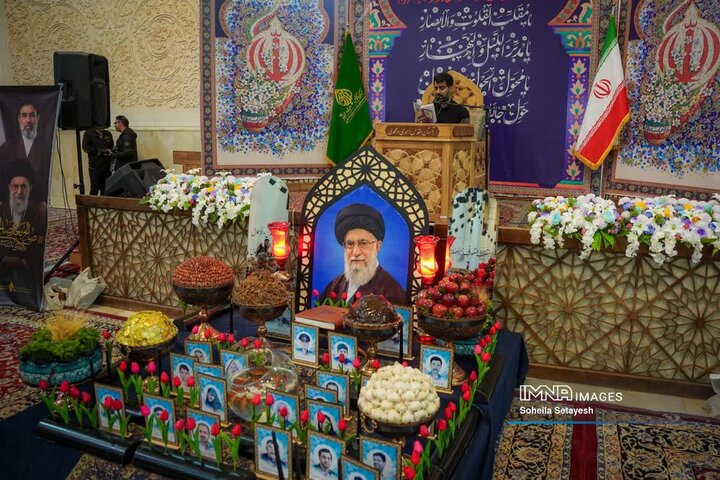 شاعران در وصف نبودنت سرودند