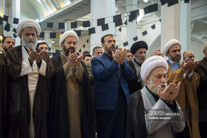 نماز باشکوه عید فطر در شیراز