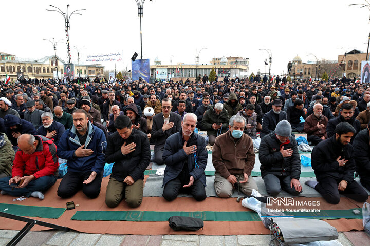 اقامه نماز با شکوه عید فطر در همدان