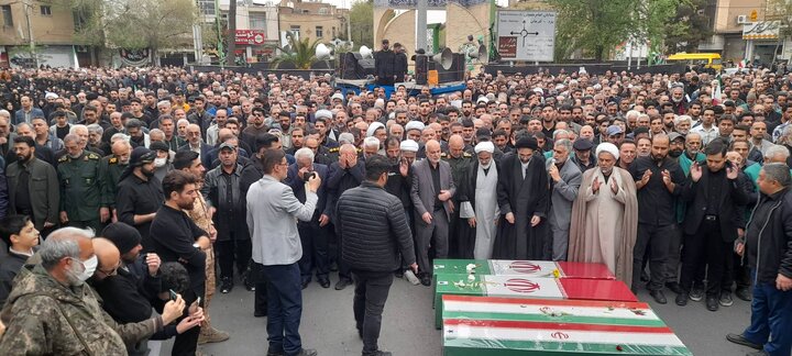 مراسم باشکوه تشییع پیکر پاک سردار شهید علیمحمد نائینی در کاشان + عکس و فیلم مراسم باشکوه تشییع پیکر پاک سردار شهید علیمحمد نائینی در کاشان + عکس و فیلم