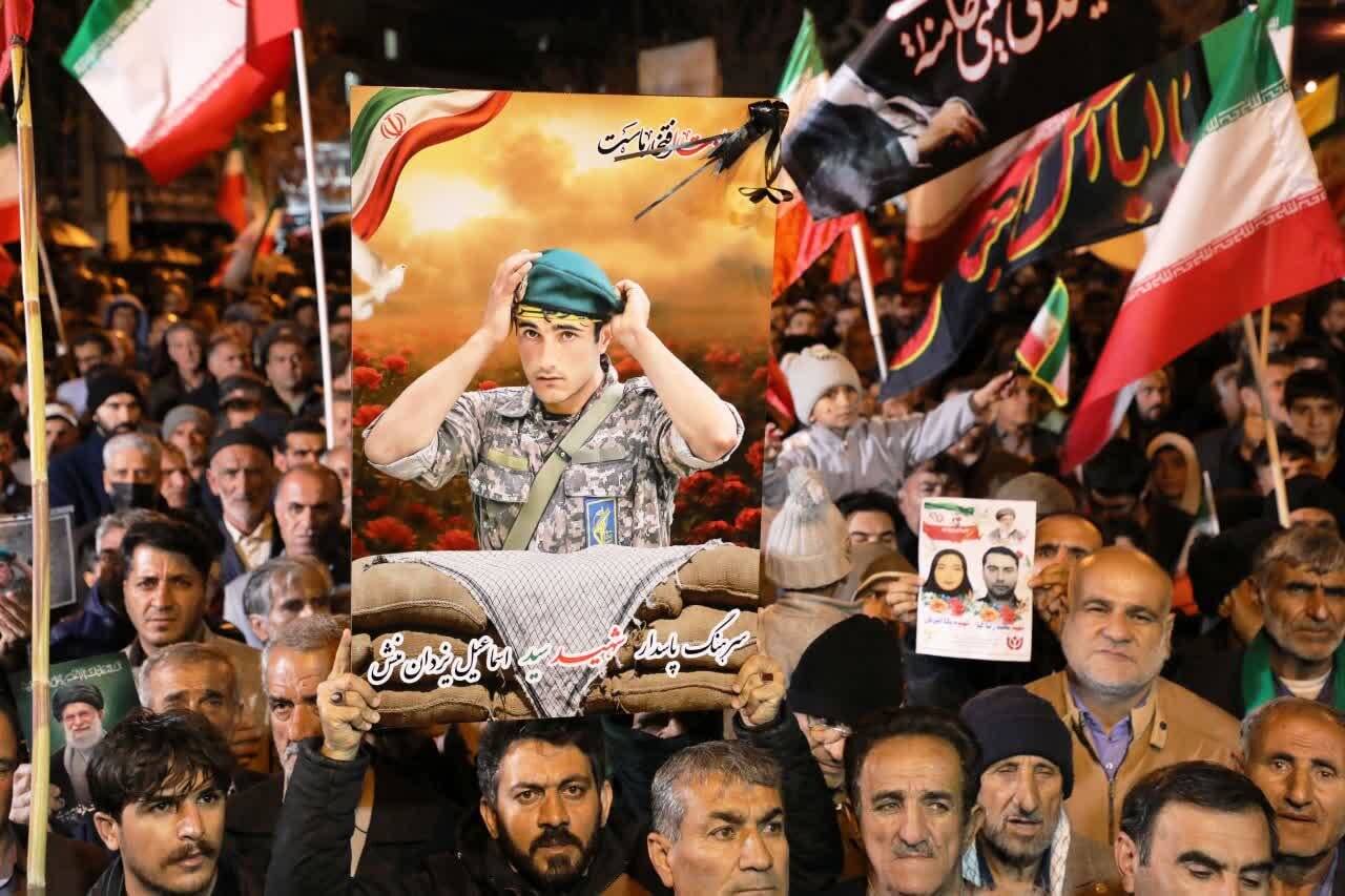 تجمع حماسی مردم یاسوج در قرار بیست‌وسوم+تصاویر