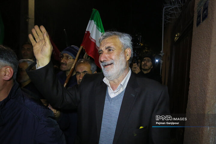 مراسم وداع با 5 شهید خانواده نصر آزادانی