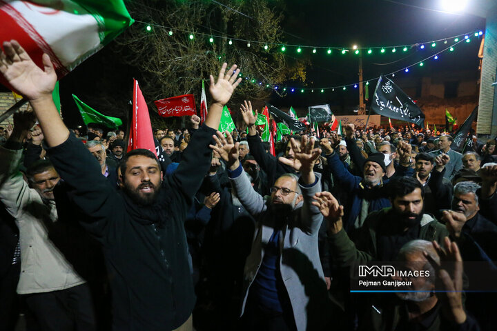 مراسم وداع با 5 شهید خانواده نصر آزادانی