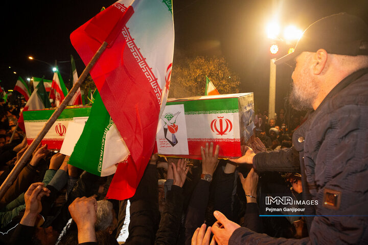 مراسم وداع با 5 شهید خانواده نصر آزادانی