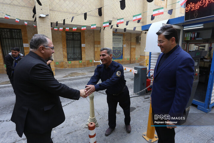 بازدید معاون حمل‌ونقل و ترافیک شهرداری اصفهان از واحدهای خدمت‌رسان شهری