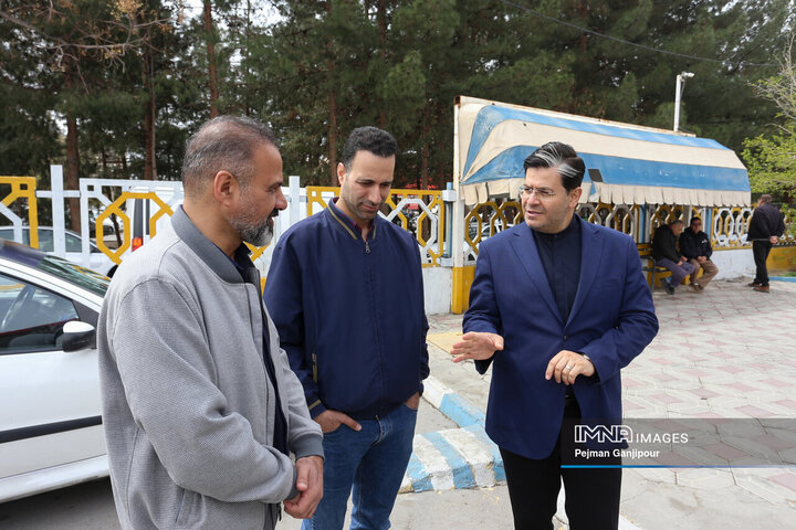 بازدید معاون حمل‌ونقل و ترافیک شهرداری اصفهان از واحدهای خدمت‌رسان شهری
