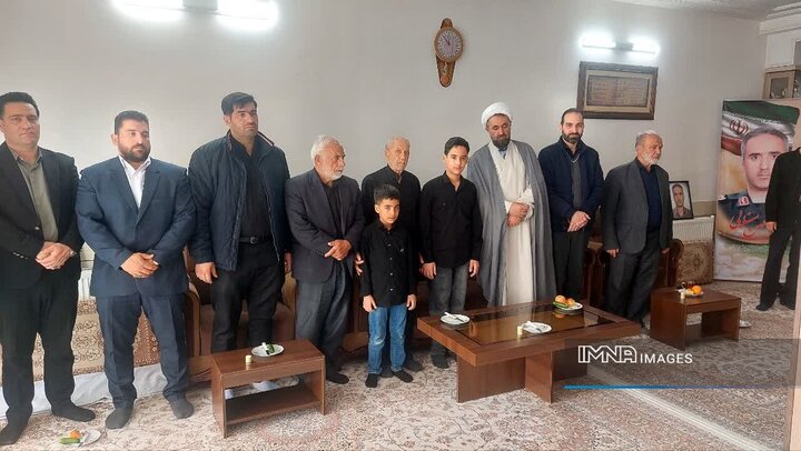 مردم اصفهان همچنان در صحنه دفاع از کشور و انقلاب حاضر هستند/ راه شهدا ادامه دارد