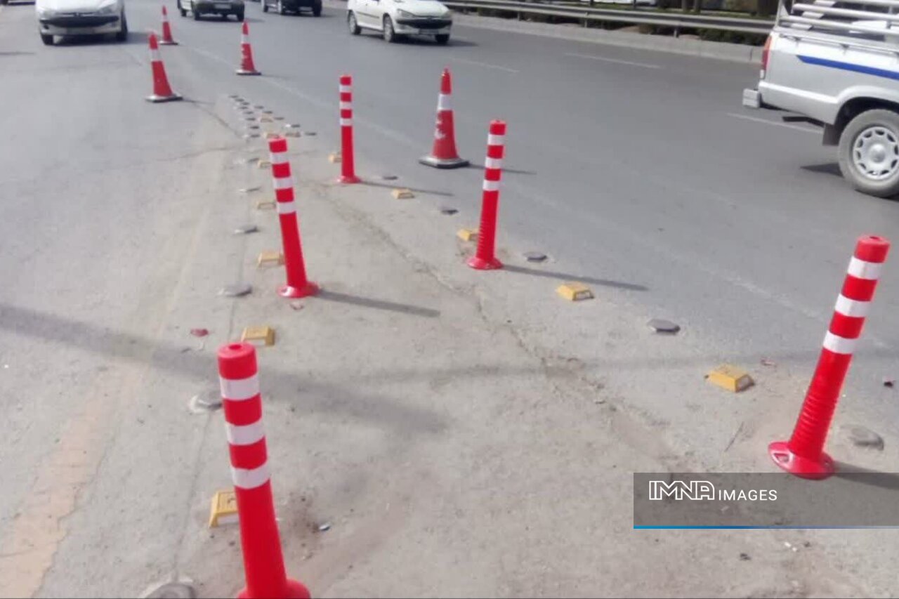 بهبود زیرساخت‌های ترافیکی در منطقه ۱۰ اصفهان با نصب تجهیزات ایمنی و اصلاح معابر