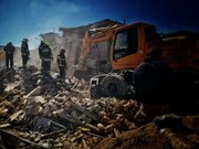 در میان آوار، آتش و انفجار؛ حماسه‌ ایستادگی آتش‌نشانان در خط مقدم ایثار و امید