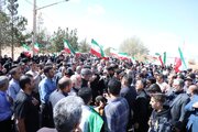 تشییع پیکر مطهر شهیده دانش‌آموز «تیارا صادقی» ۸ ساله در یزد
