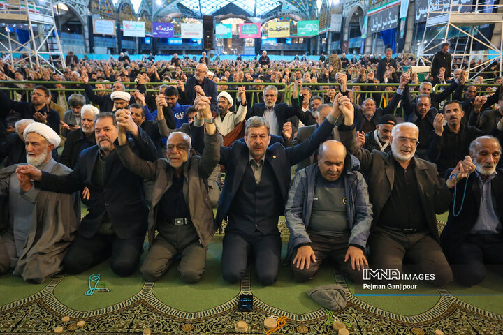 اولین نماز جمعه سال 1405 اصفهان