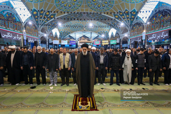 اولین نماز جمعه سال 1405 اصفهان