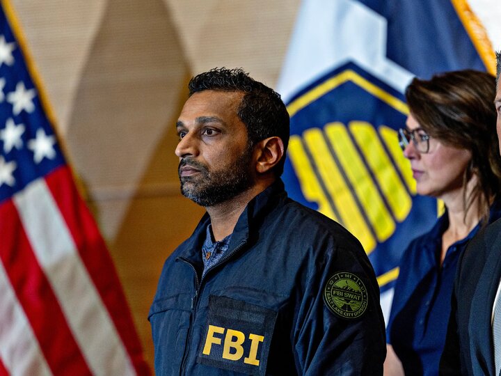 آلبوم خصوصی رئیس FBI روی میز هکرهای حامی ایران!
