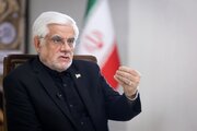 عارف: ترامپ در «عصر حجر» مانده، ایران اما مسیر ساختن را انتخاب کرده است