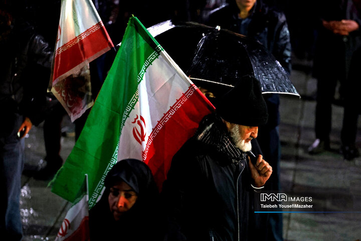 پیمان استوار؛  شب مقاومت همدان زیر باران