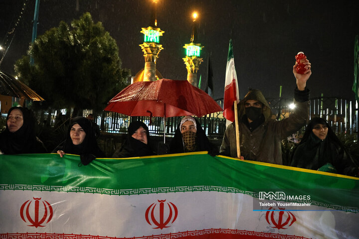 پیمان استوار؛  شب مقاومت همدان زیر باران