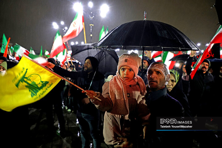 پیمان استوار؛  شب مقاومت همدان زیر باران