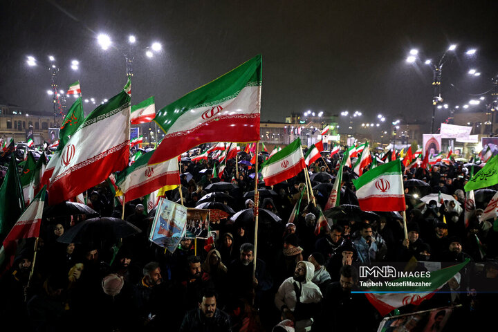 پیمان استوار؛  شب مقاومت همدان زیر باران