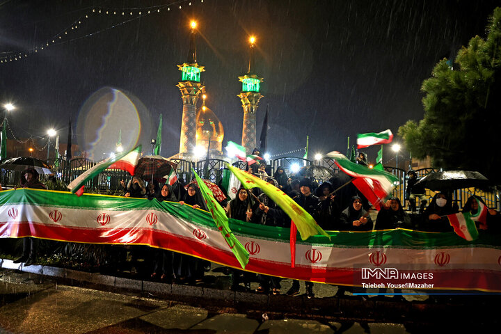 پیمان استوار؛  شب مقاومت همدان زیر باران
