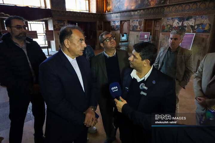 بازدید دبیرکل ملی یونسکو در ایران از آثار تاریخی آسیب دیده اصفهان