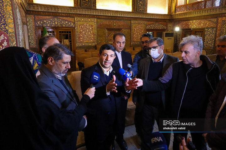 بازدید دبیرکل ملی یونسکو در ایران از آثار تاریخی آسیب دیده اصفهان