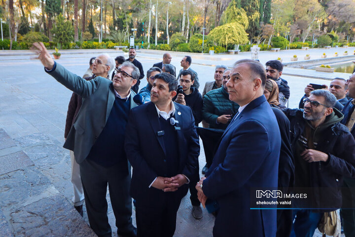 بازدید دبیرکل ملی یونسکو در ایران از آثار تاریخی آسیب دیده اصفهان
