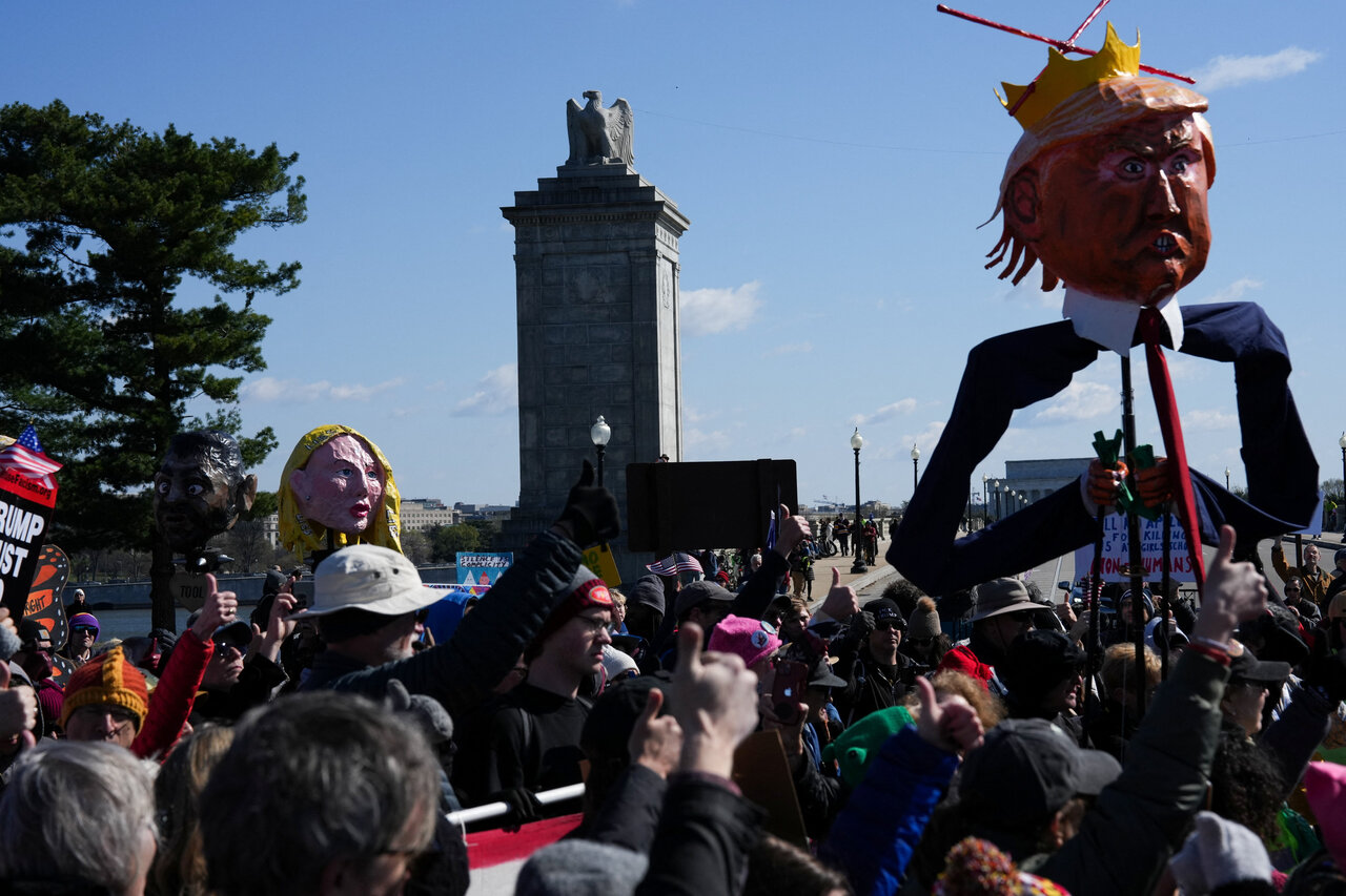 آمریکا در محاصره اعتراض؛ پیوند خشم اقتصادی و مخالفت با جنگ