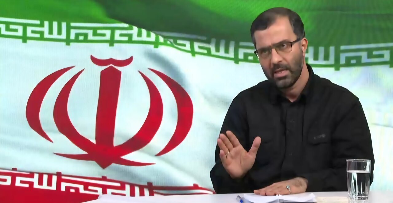 ملت ایران با حضور مستمر در صحنه کار دشمن را یکسره خواهند کرد/ قوای سه‌گانه پای کار مردم