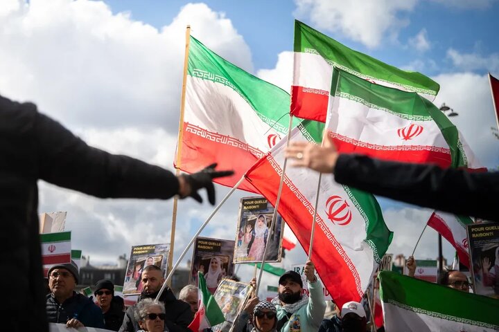 هلند؛ در هم‌نوایی با مردم ایران