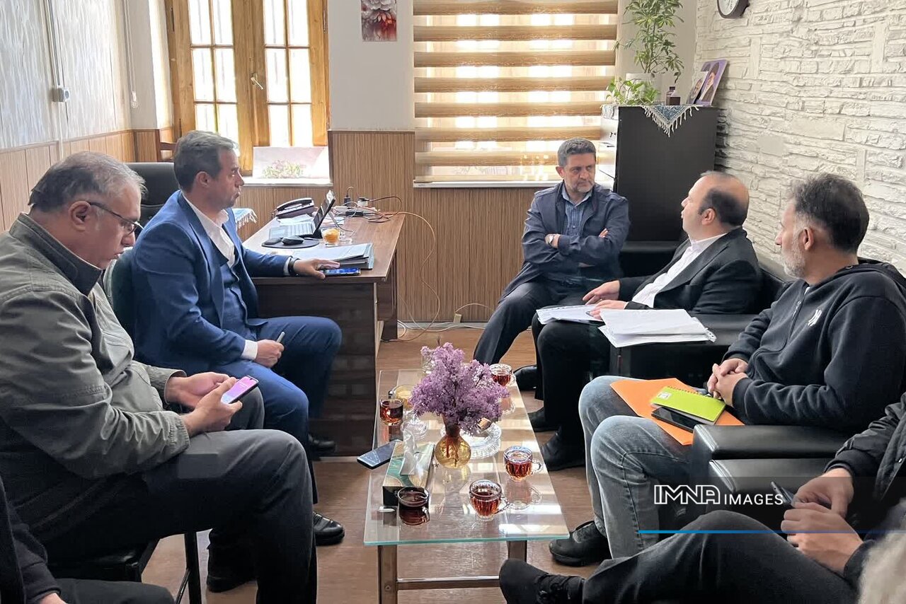 ستاد مردمی بازسازی منازل آسیب‌دیده جنگ رمضان برای محله همت‌آباد تشکیل شد
