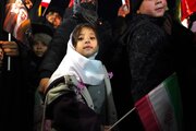 وارثانِ روشنِ فردای ایران در میدانِ بیعت/ هنگامی که دست‌های کوچک، عهدهای بزرگ می‌بندند