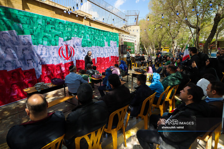 ادای احترام کلیمیان اصفهان به کودکان شهید میناب