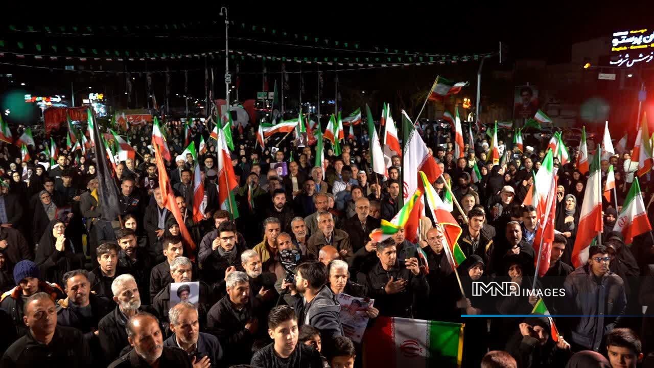 میزبانی باشکوه مردم منطقه ۹ اصفهان از تشییع سرباز وطن