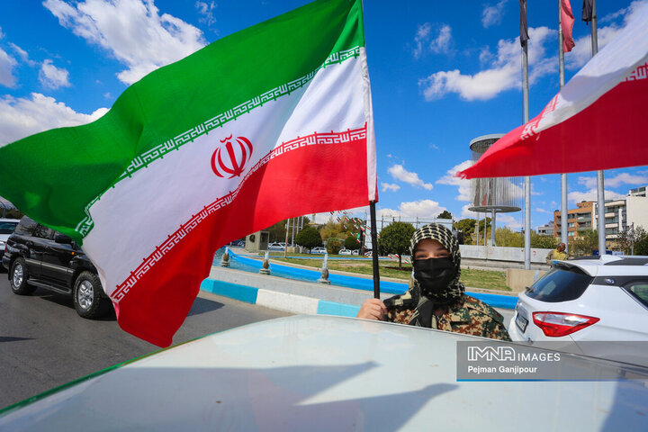 کاروان خودرویی مردم اصفهان در روز «جمهوری اسلامی»