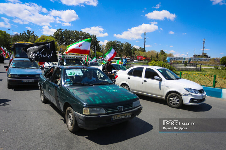 کاروان خودرویی مردم اصفهان در روز «جمهوری اسلامی»