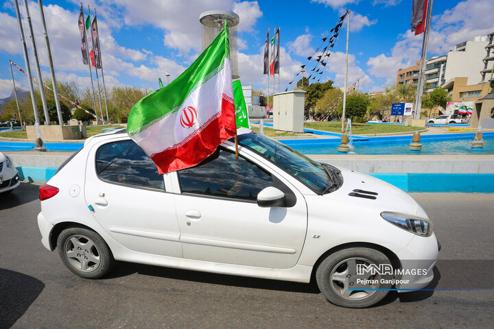 کاروان خودرویی مردم اصفهان در روز «جمهوری اسلامی»